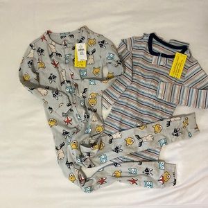 2 New with tag one piece pajama from GAP size 4T